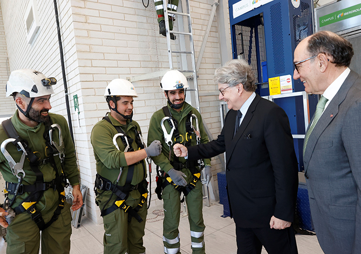 foto noticia El comisario europeo Thierry Breton se reúne con Ignacio Galán en el Campus de Innovación y Formación de Iberdrola.